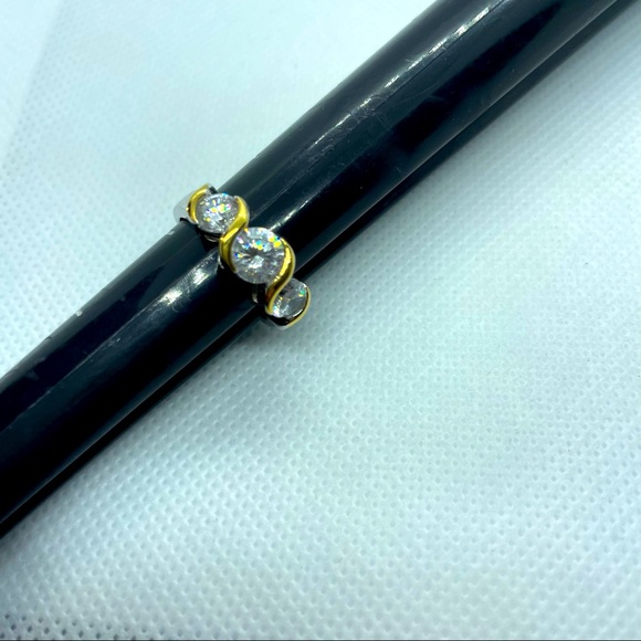 Prime Art & Jewel PAJ Signed Gold Sterling Silver CZ Ring Sz 6-1/4 Three Stone - Picture 5 of 7